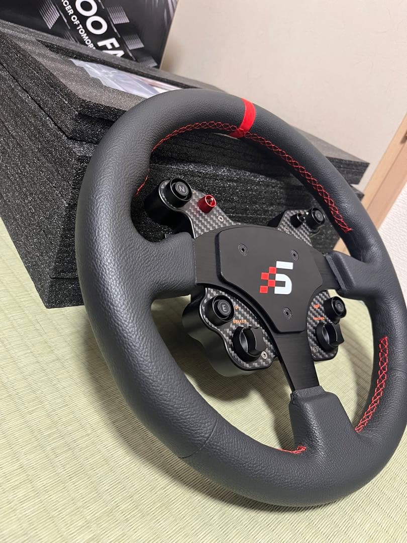 SIMAGIC GT1-SR ステアリングホイール（レザー）