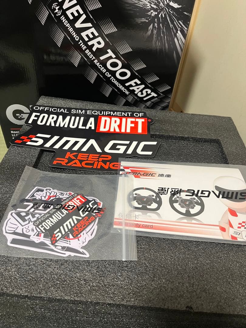 SIMAGIC GT1-SR ステアリングホイール（レザー）