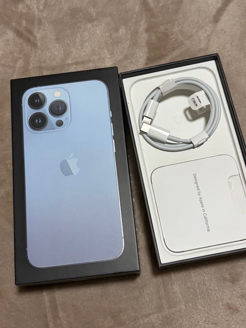 Apple iPhone 13 Pro シエラブルー　バッテリー残量100%