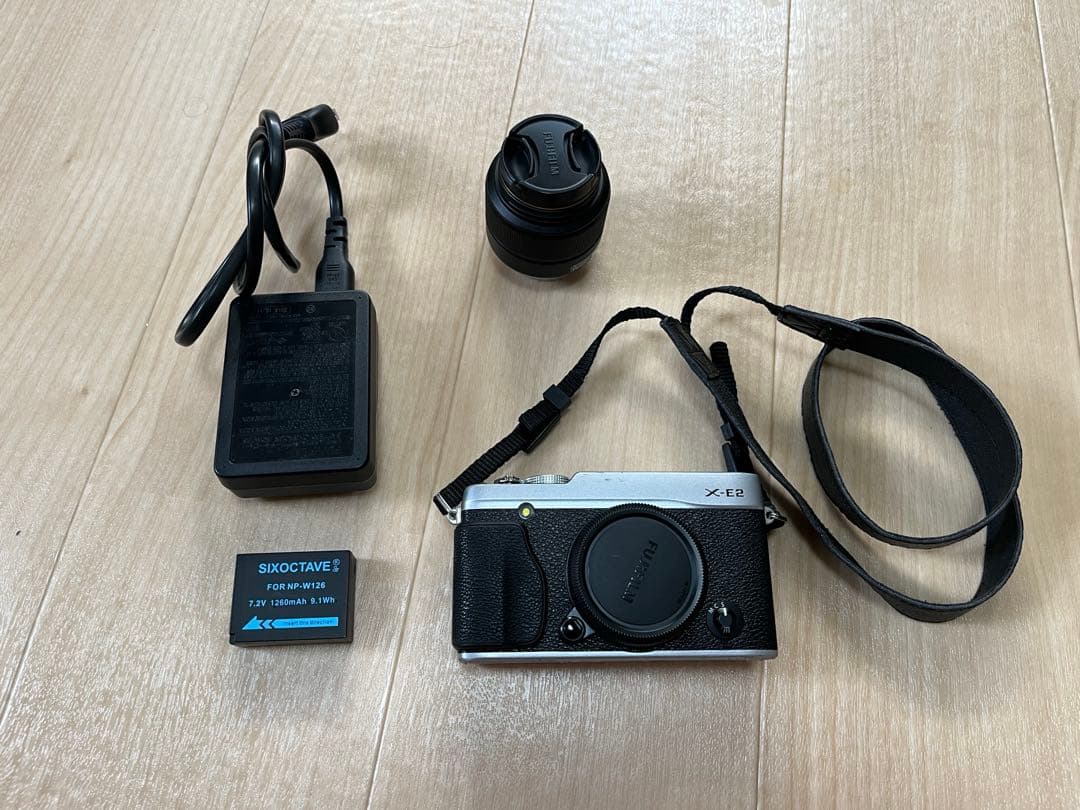 フジフィルム　FUJIFILM X-E2 ボディ　レンズ付き