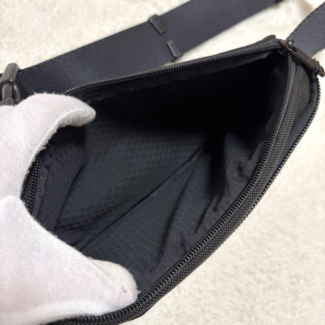 未使用級 TUMI Alpha Bravo キャンベル レザー ボディバッグ 黒