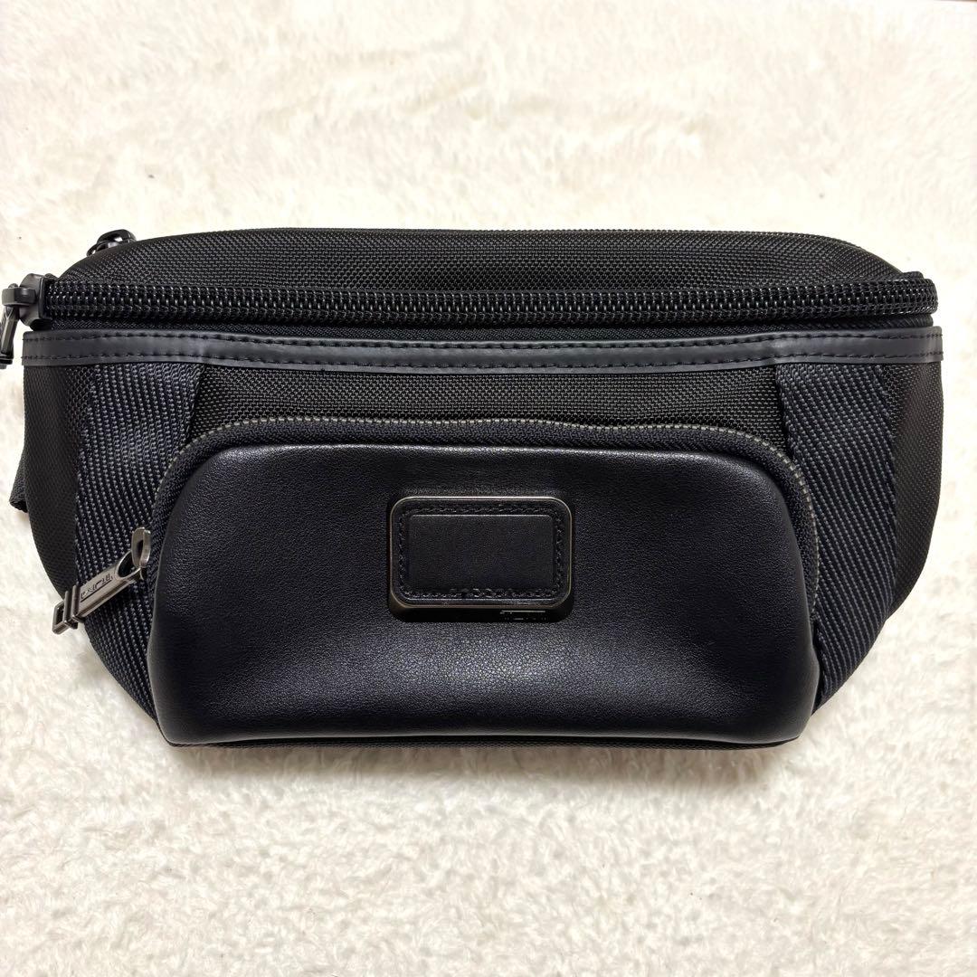 未使用級 TUMI Alpha Bravo キャンベル レザー ボディバッグ 黒