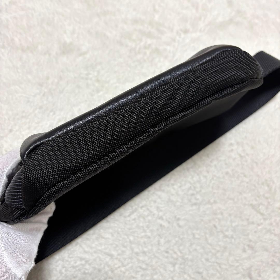 未使用級 TUMI Alpha Bravo キャンベル レザー ボディバッグ 黒