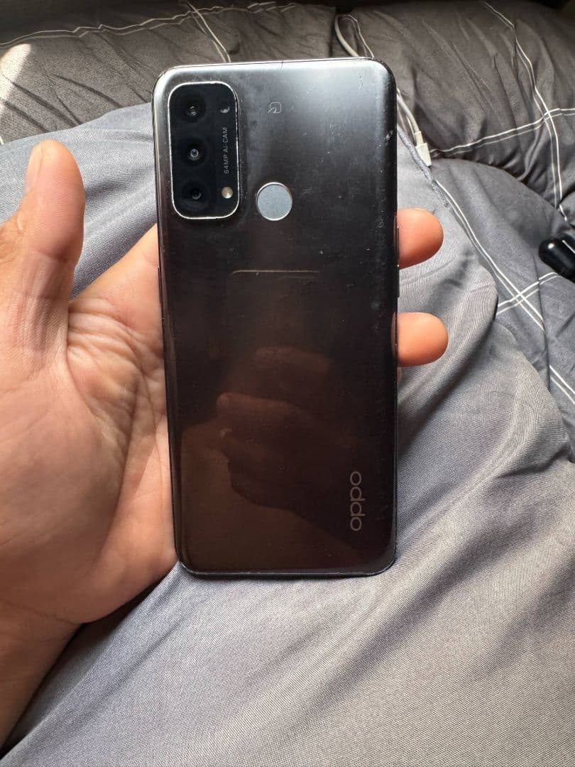 ブラック スマートフォン 本体