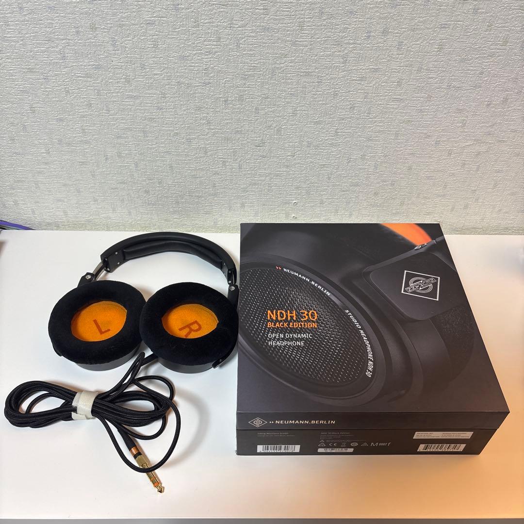 NDH 30 ブラック ヘッドフォン（付属品完備で延長保証付き）