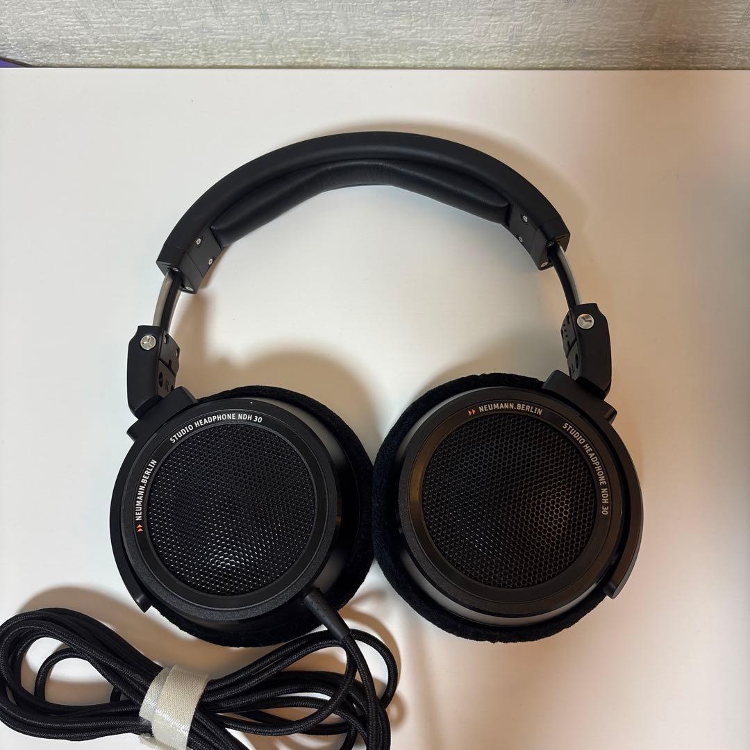 NDH 30 ブラック ヘッドフォン（付属品完備で延長保証付き）