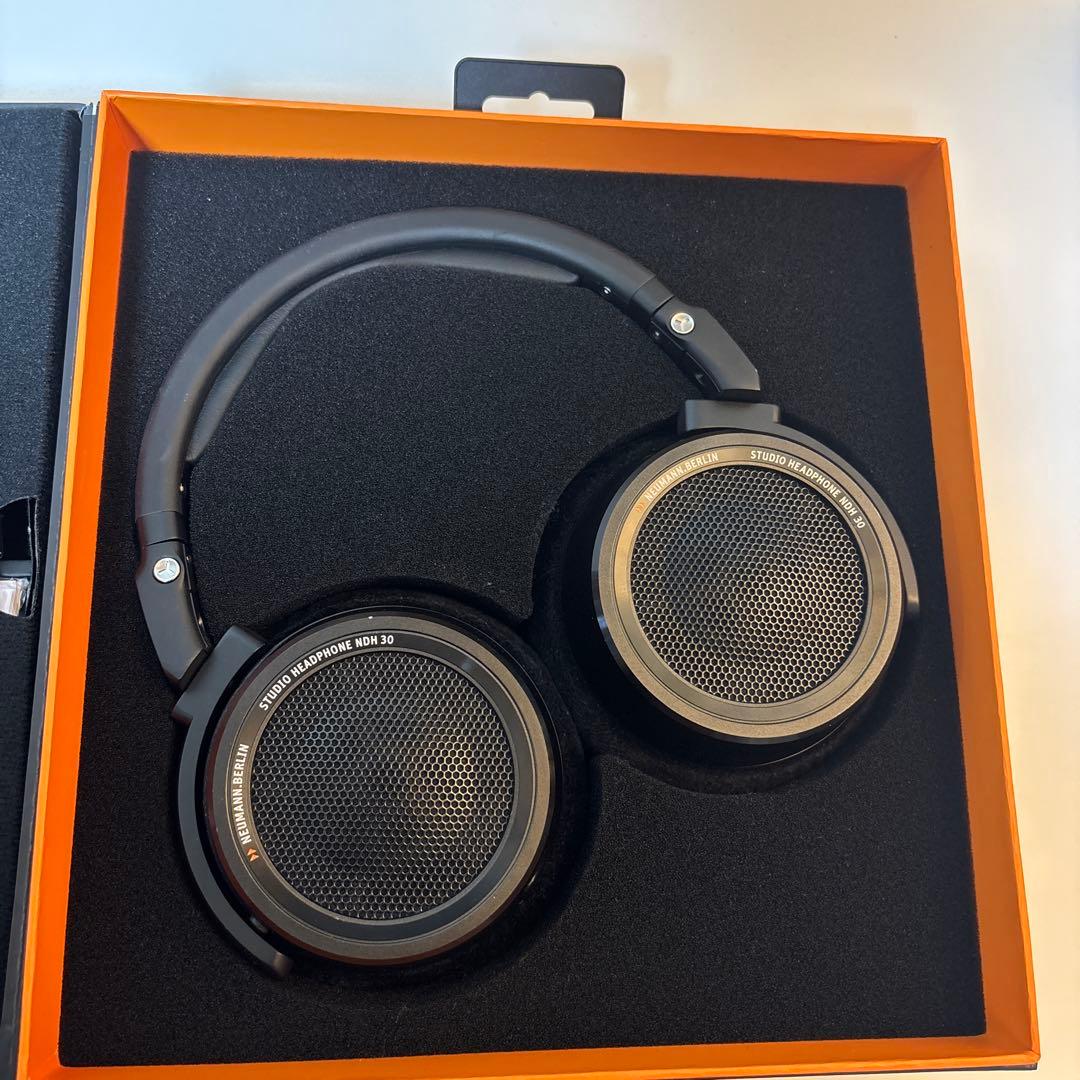 NDH 30 ブラック ヘッドフォン（付属品完備で延長保証付き）