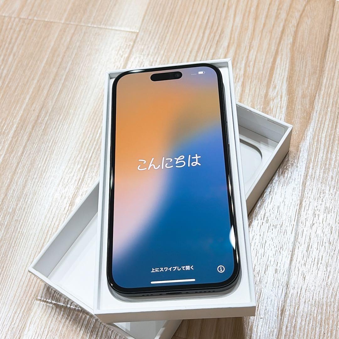 美品 Apple iPhone15 128GB ブラック 本体 SIMフリー