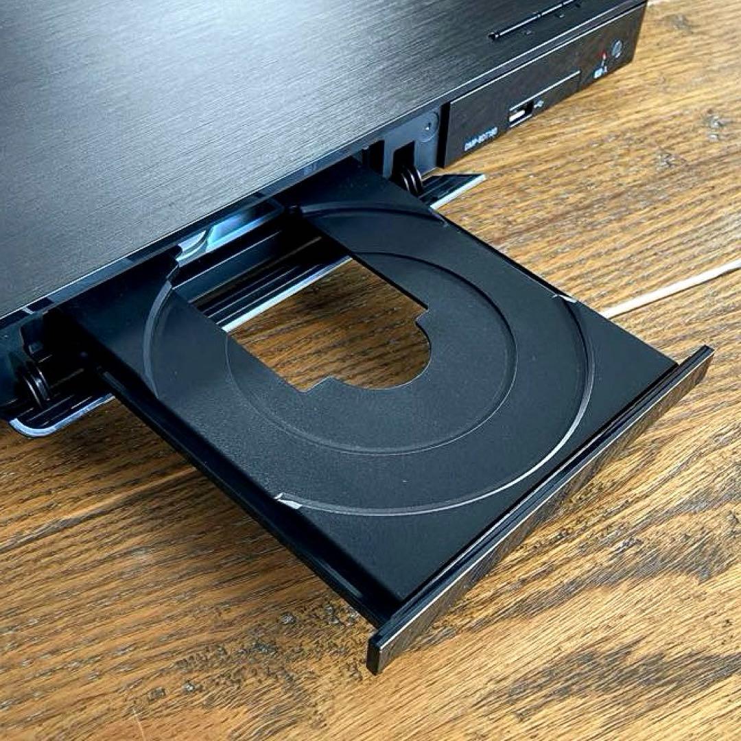 【美品】PanasonicブルーレイプレーヤーDMP-BDT180【おまけつき】