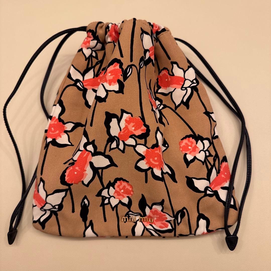 miu miu 花柄ポーチ