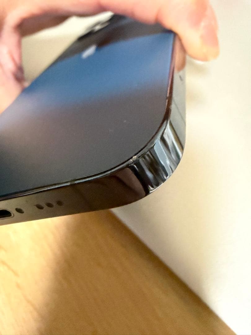 iPhone 12 Pro 本体 背面破損