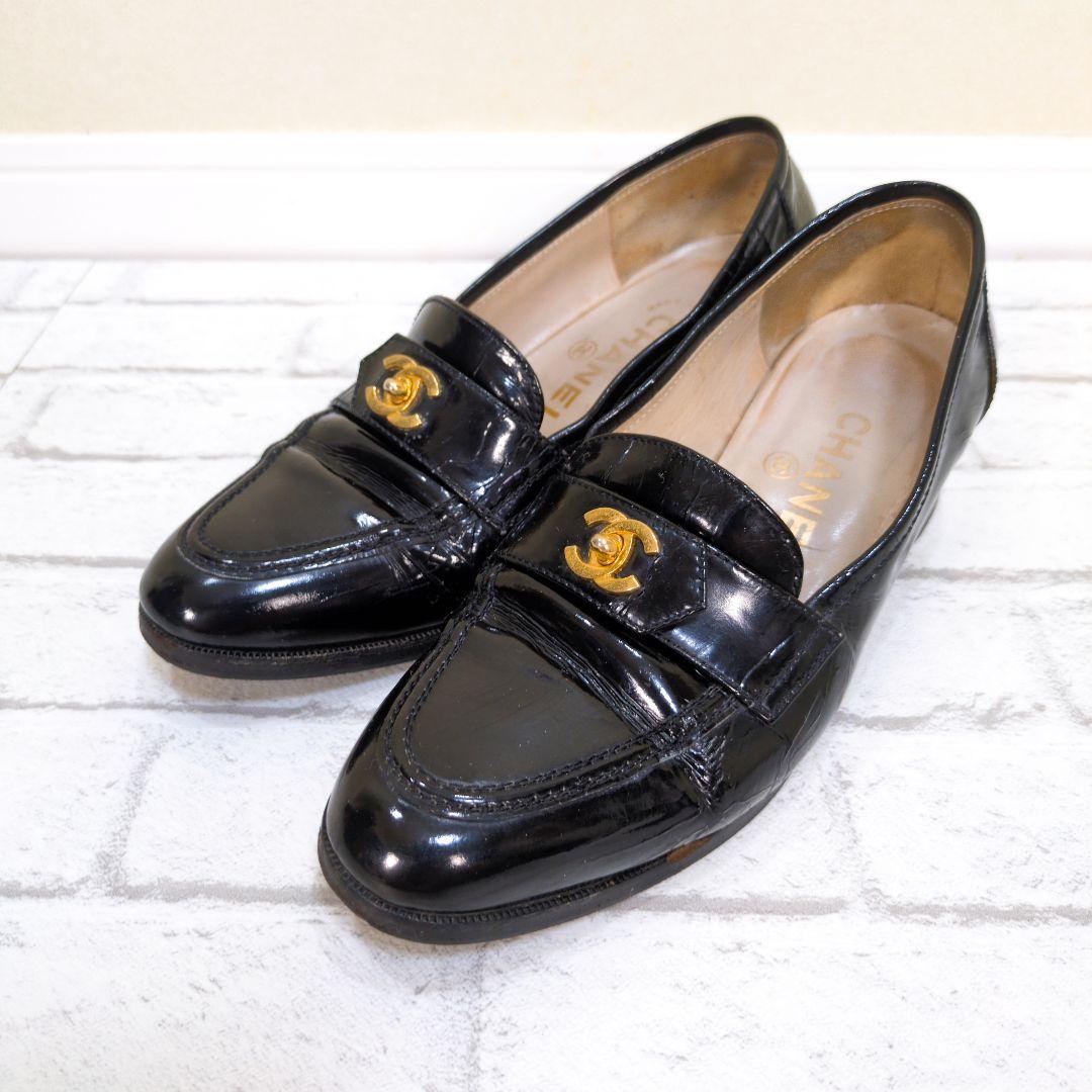 ギ*ン様 CHANEL　シャネル　ココマーク　ターンロック　エナメル　パンプス