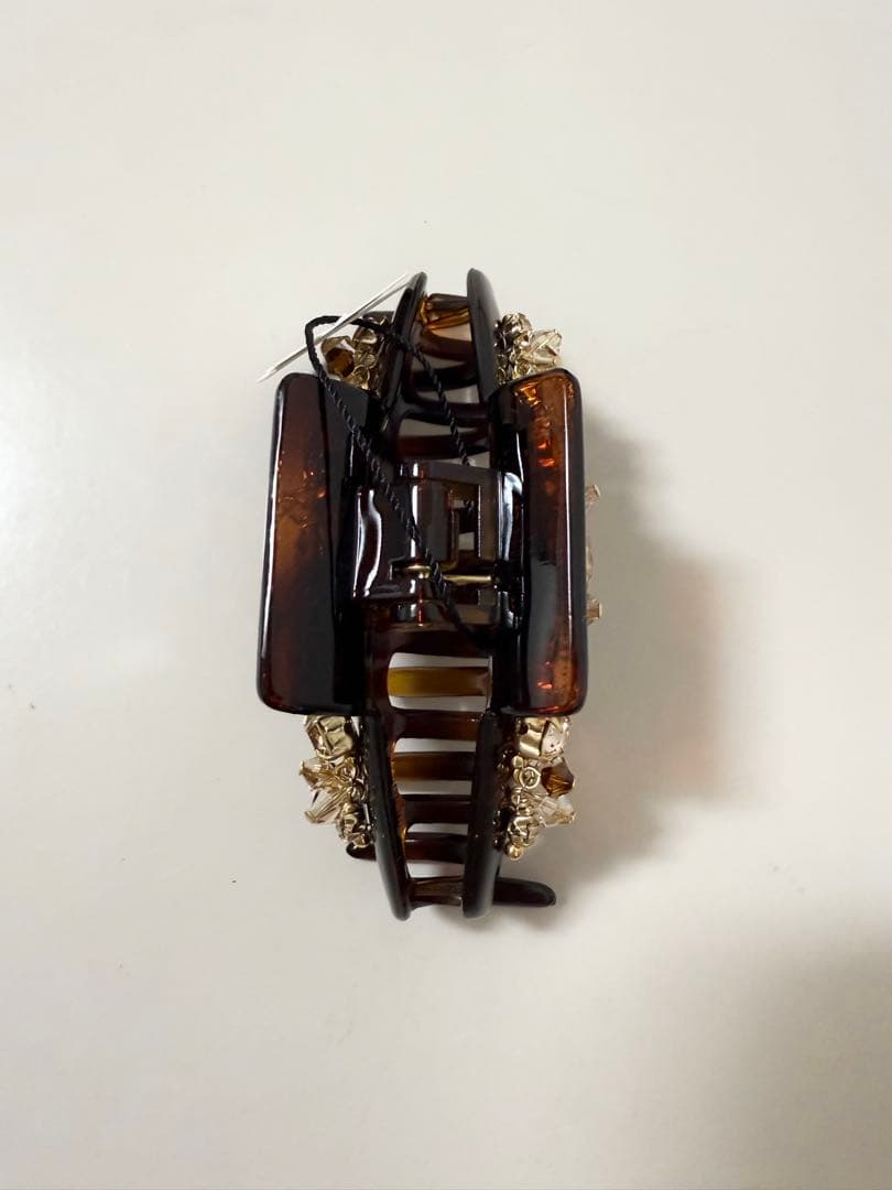 【新品】コンプレックスビズ　ラインドストーン バンスクリップ(ライトブラウン)