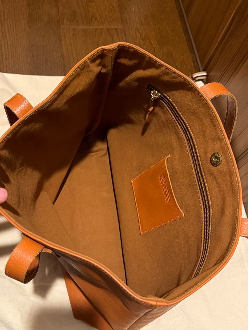イルビゾンテ　トートバッグ