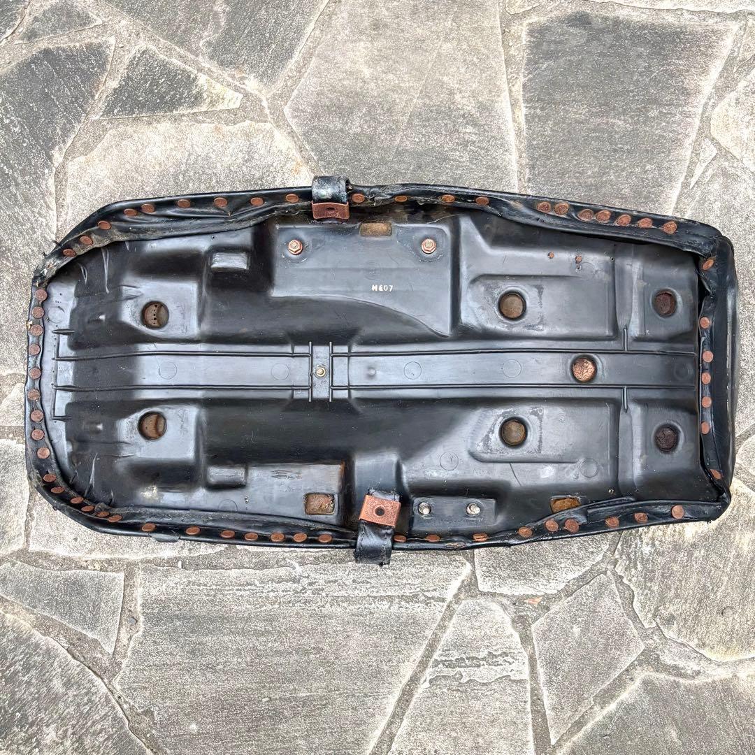 manbu12212 CBX400F 550 社外シート　1型　タック