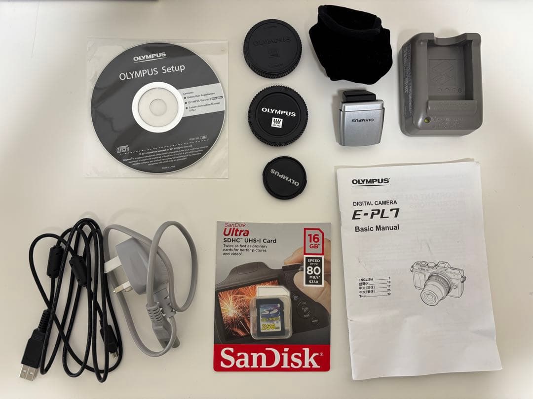 Olympus PEN E-PL7 ミラーレスカメラ