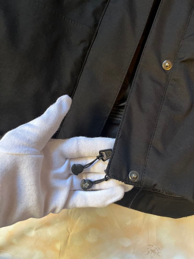 希少✨スタイリッシュなモンクレール　ショートダウンジャケット　スキーウェア