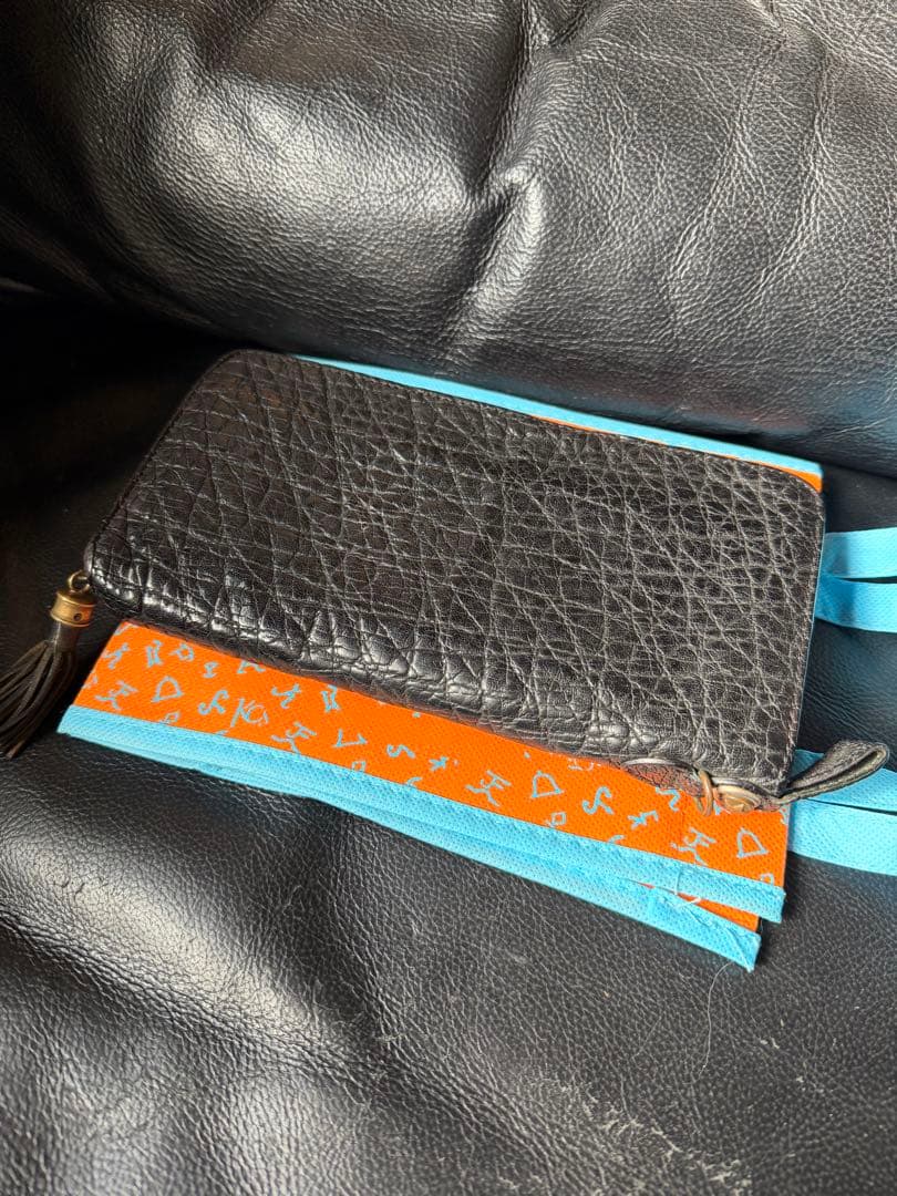 KC'S 長財布　ラウンドジッピーウォレット　エレファント美品