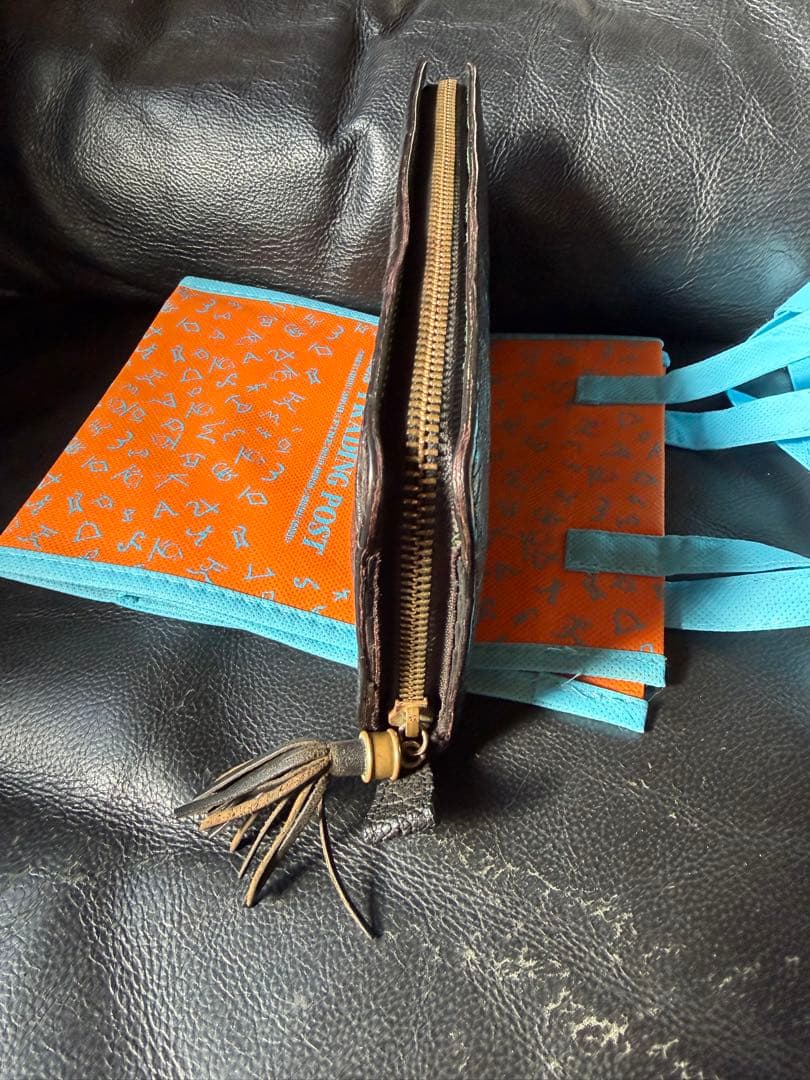 KC'S 長財布　ラウンドジッピーウォレット　エレファント美品