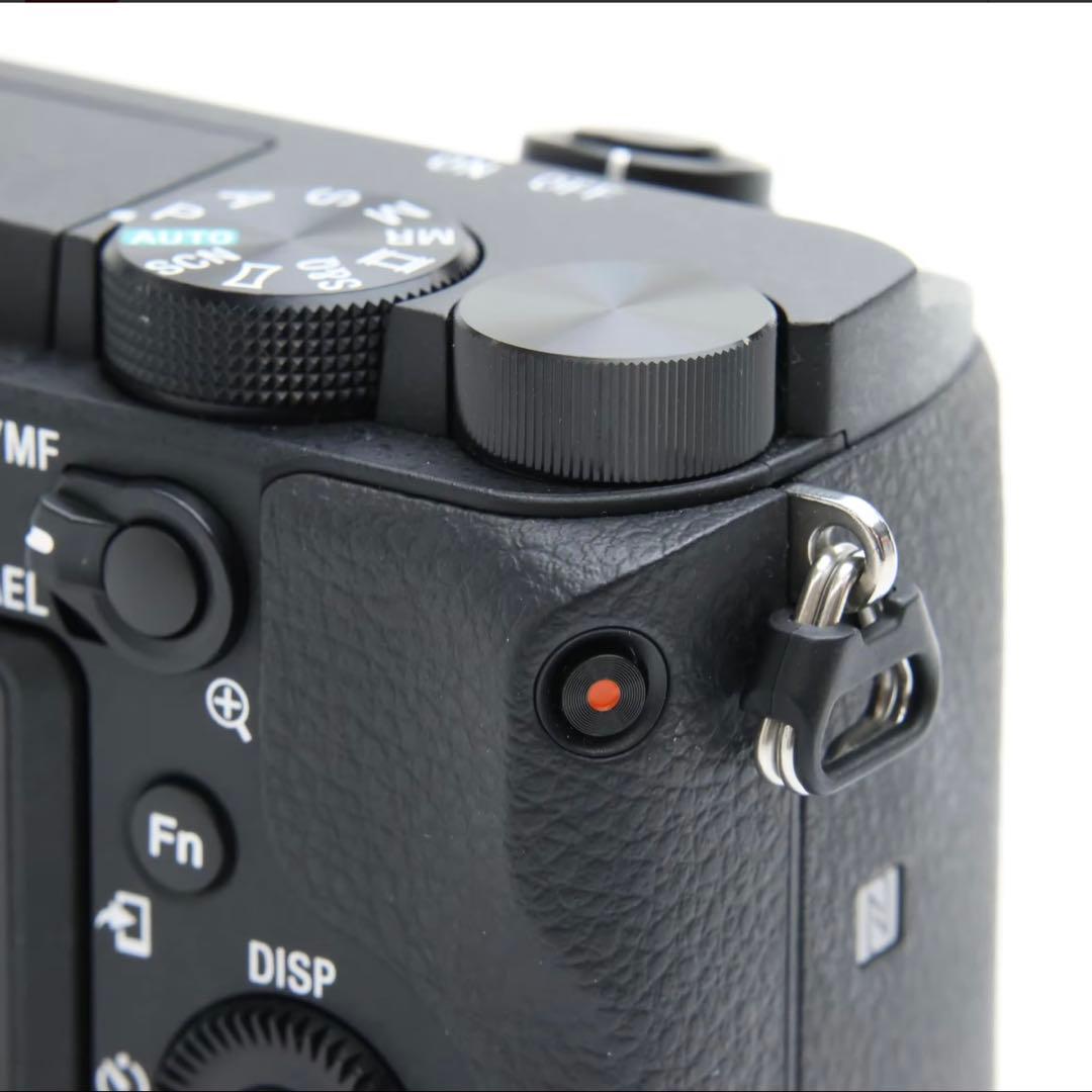 【美品】シャッター回数:約11500回 SONY α6400 カメラ レンズ付