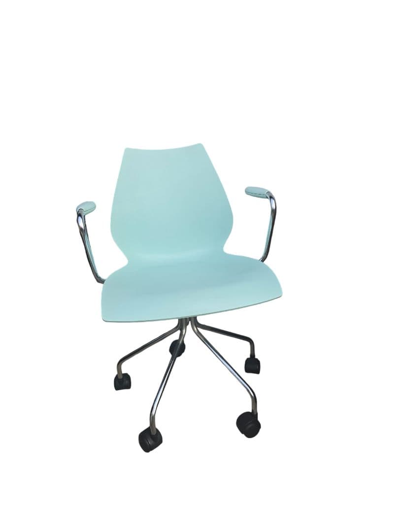 Kartell カルテル マウイチェア アーム キャスター付