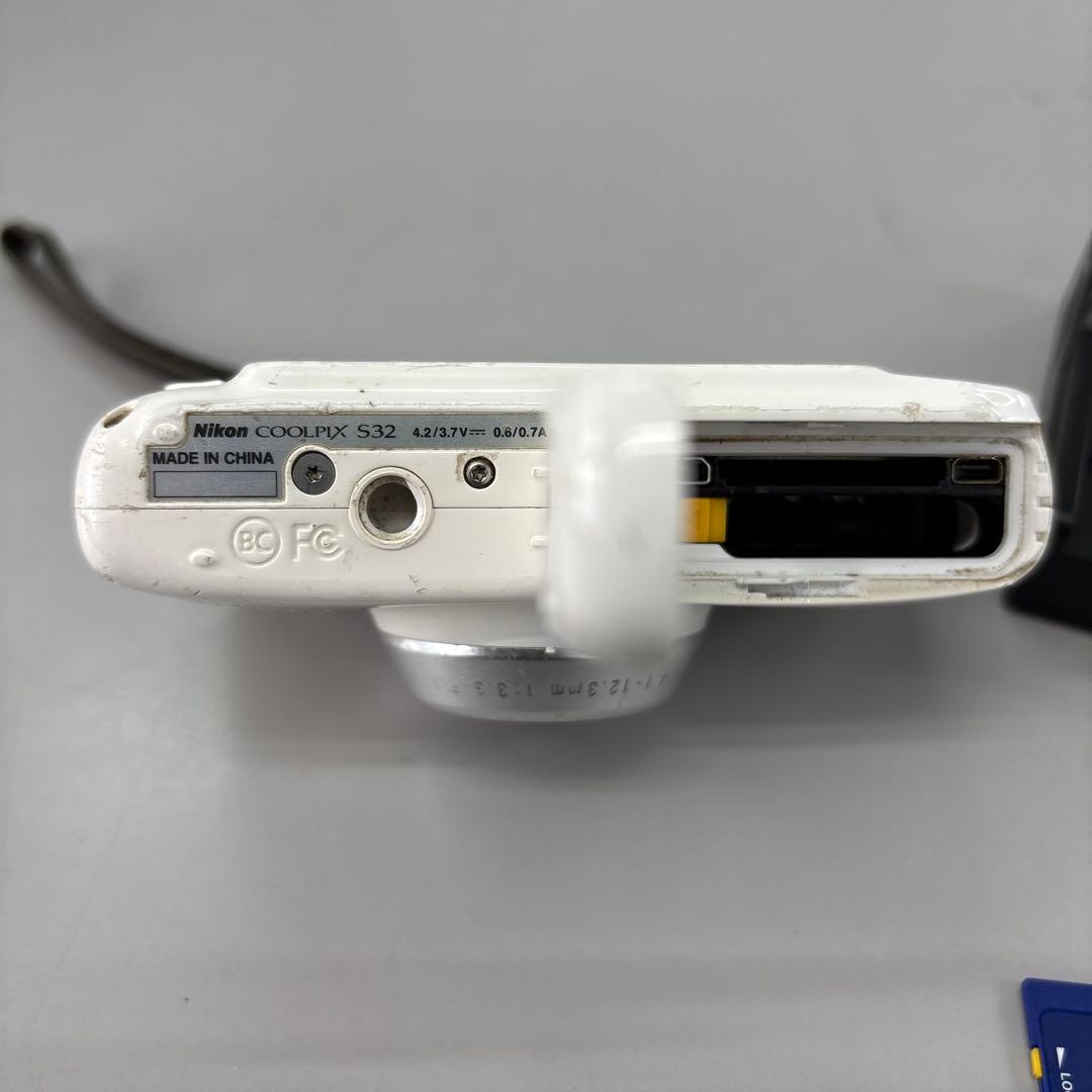 Nikon COOLPIX コンパクトデジタルカメラS32