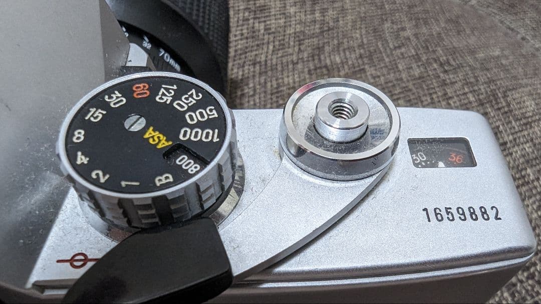 minolta SRT101 フィルムカメラ 70-210mm F4-5.6付き