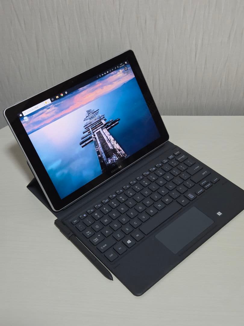 Samsung Galaxy Book 10.6 2in1 S-Penキーボード