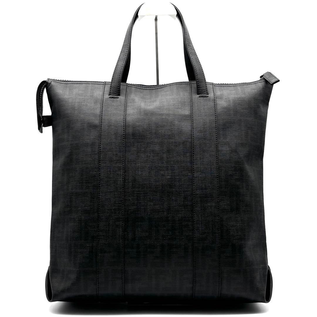 未使用に近い フェンディ トートバッグ ズッカ柄 ファスナー 大容量 ブラック