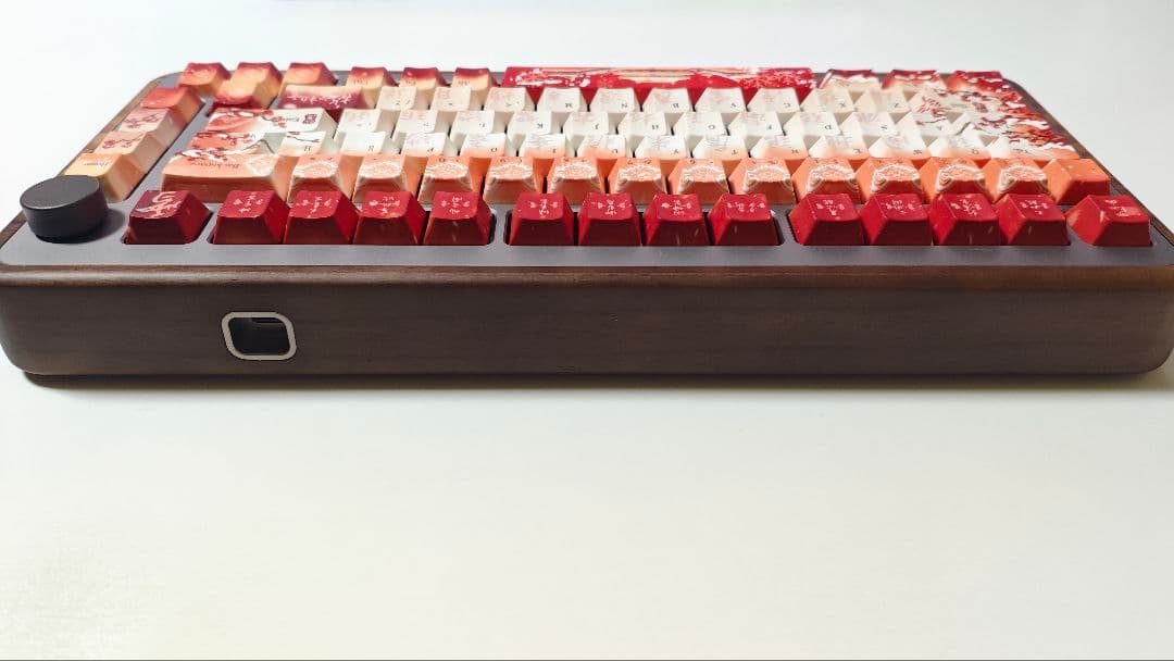 Akko MU02 木製メカニカルキーボード