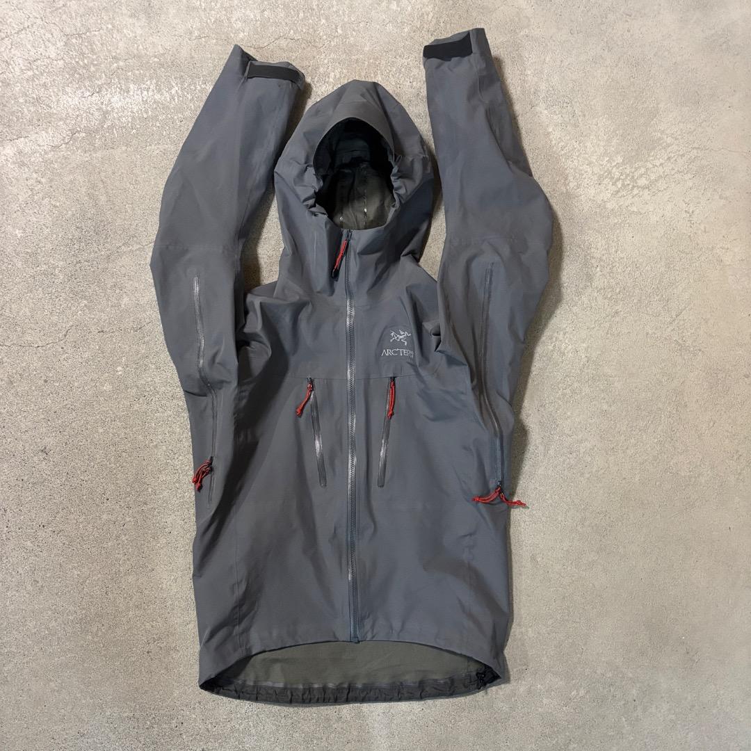 お*ん様 ⭐︎激レア⭐︎ arc'teryx Alpha LT Titanium