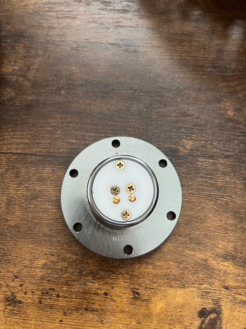 MOMO ステアリング レザー製