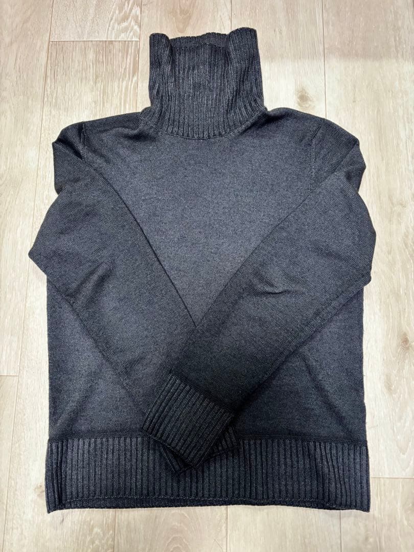 【ドルモア】ニット エクストラファインメリノウール グレー 46