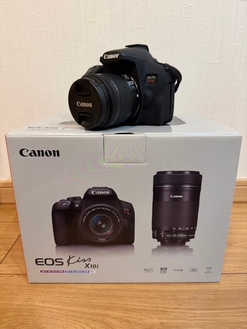 極美品〈Canon EOS Kiss X10i ダブルレンズキット〉