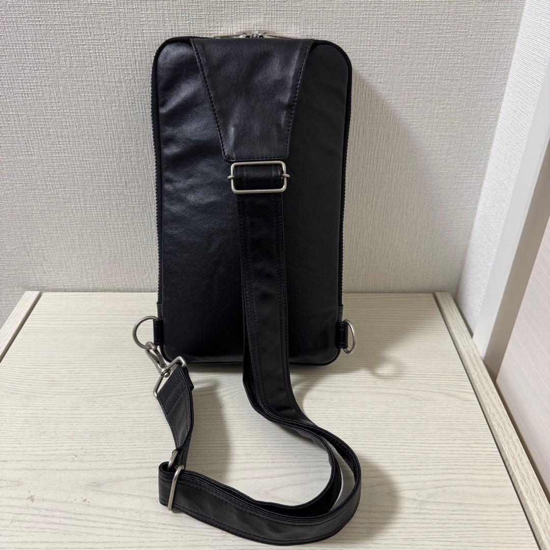 【新品同様】PORTER ポーター　フリースタイル 黒　ボディバッグ　06127