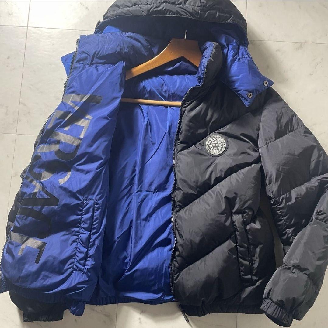 たぴ VERSACE ダウンジャケット