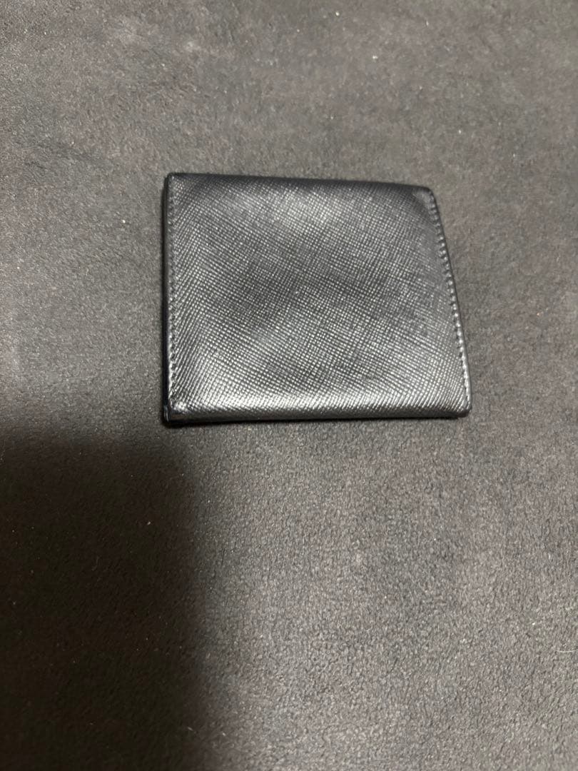 PRADA ブラック サフィアーノレザー ケース