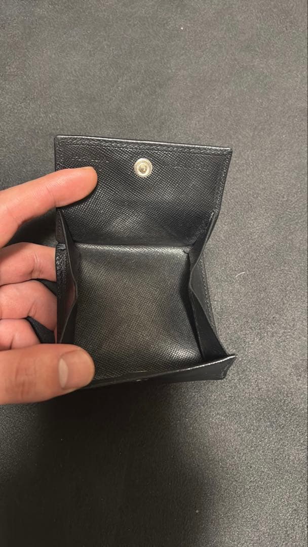 PRADA ブラック サフィアーノレザー ケース