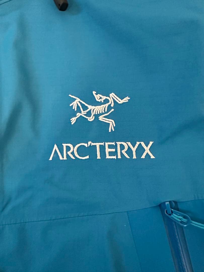 【希少品】ARC’TERYX BETA LT ハイブリッドジャケット Sサイズ