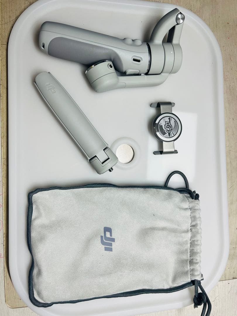 DJI OM 5 スマートフォンスタビライザー