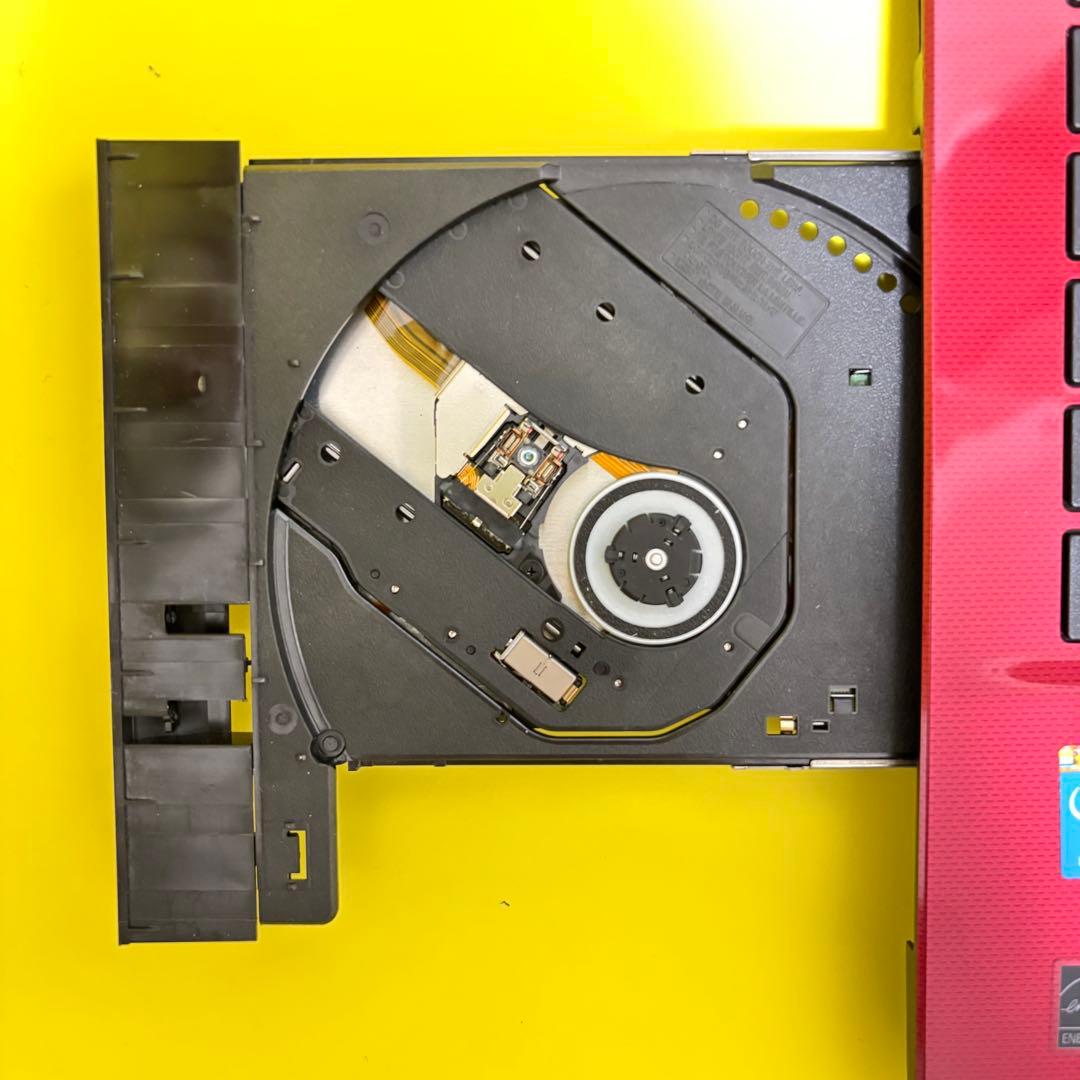 格安✨新品SSDで爆速✨ windows11 ノートパソコン✨オフィス カメラ