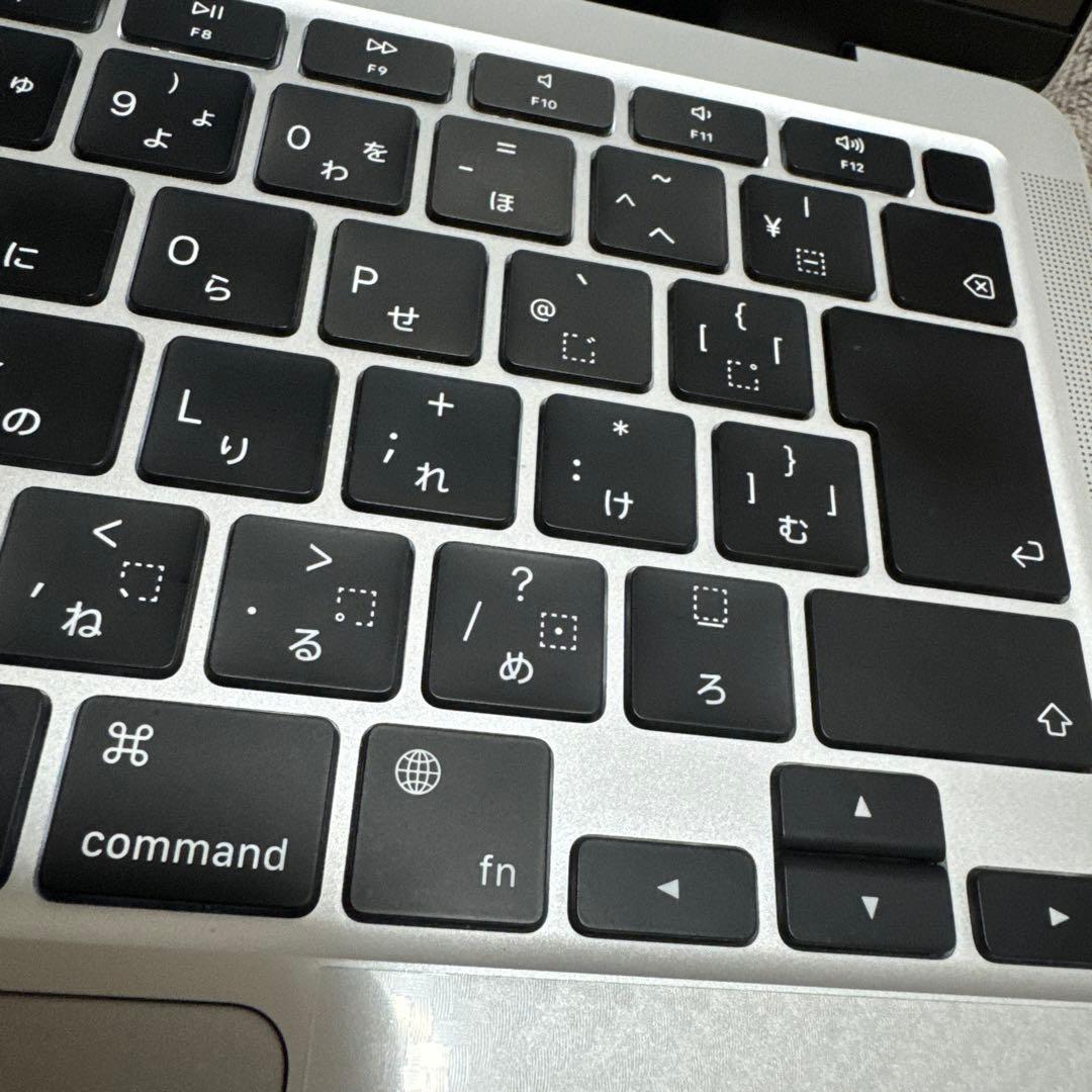 MacBook Air M1 8GB 256GB バッテリー99% 保護シール付