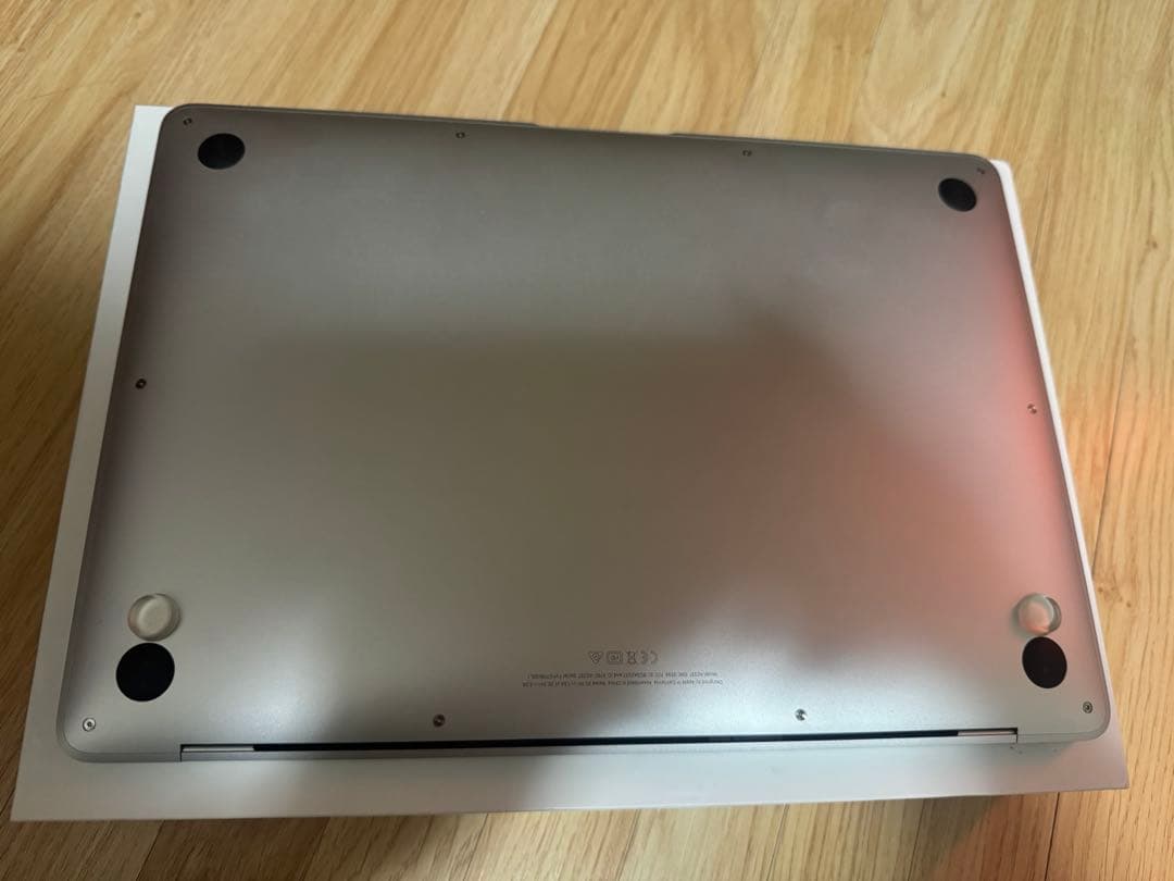 MacBook Air M1 8GB 256GB バッテリー99% 保護シール付