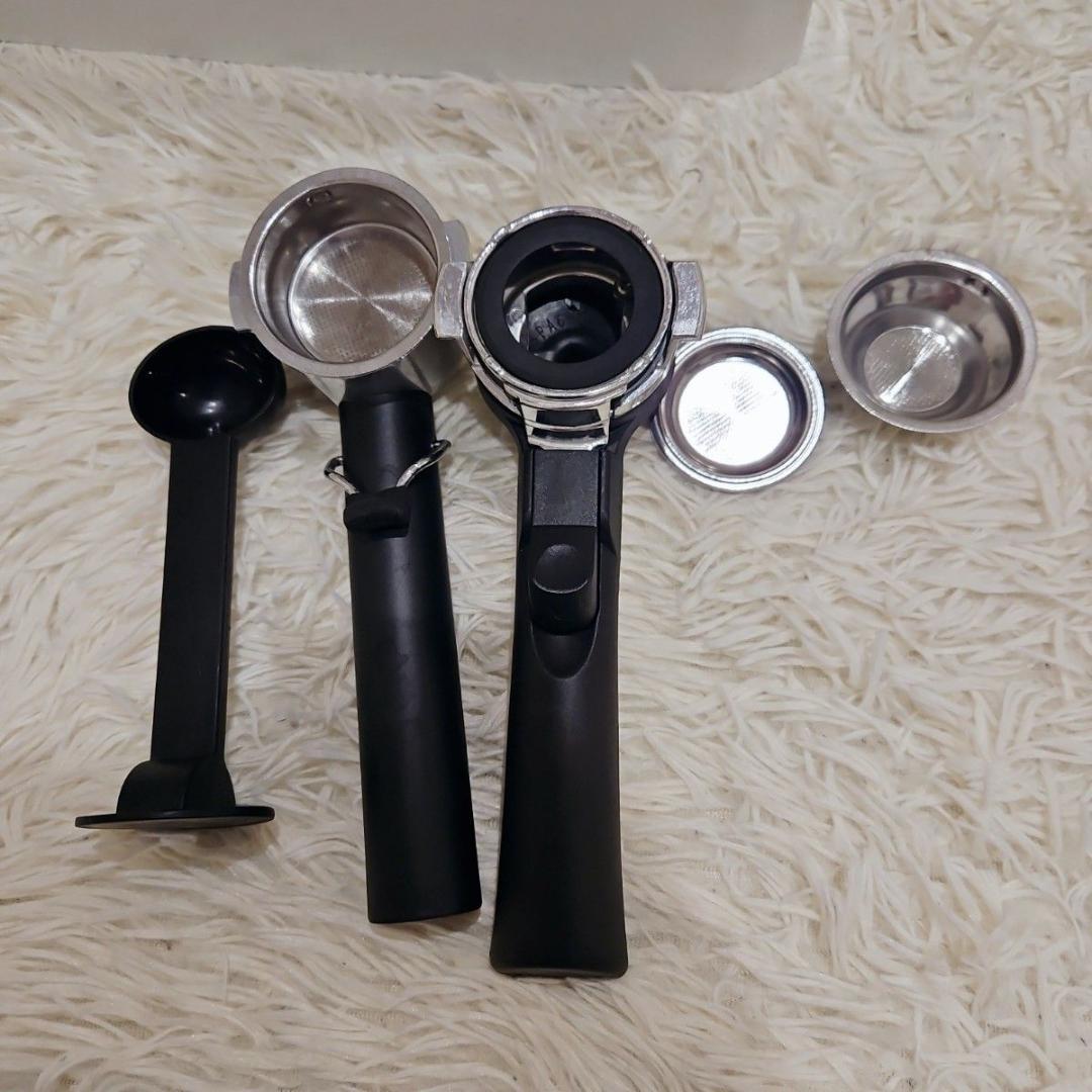 付属品完備 DeLonghi デロンギ コーヒーメーカー BCO410J ラテ