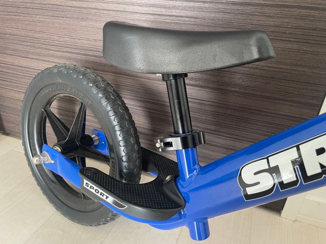 【美品】STRIDER ストライダー スポーツモデル　ブルー 12インチ