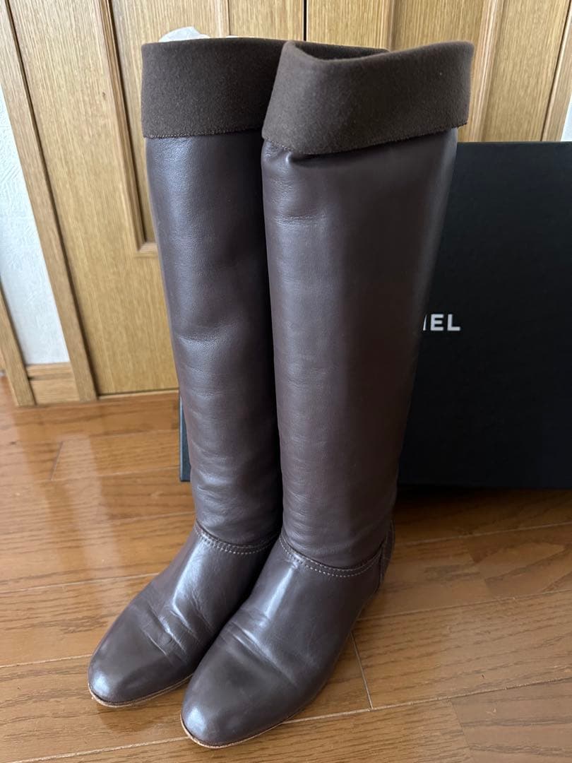 CHANEL ロングブーツ