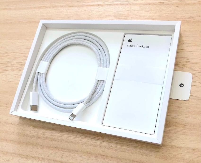 極上優良品｜Magic Trackpad 3｜付属品完備｜純正｜APLLE