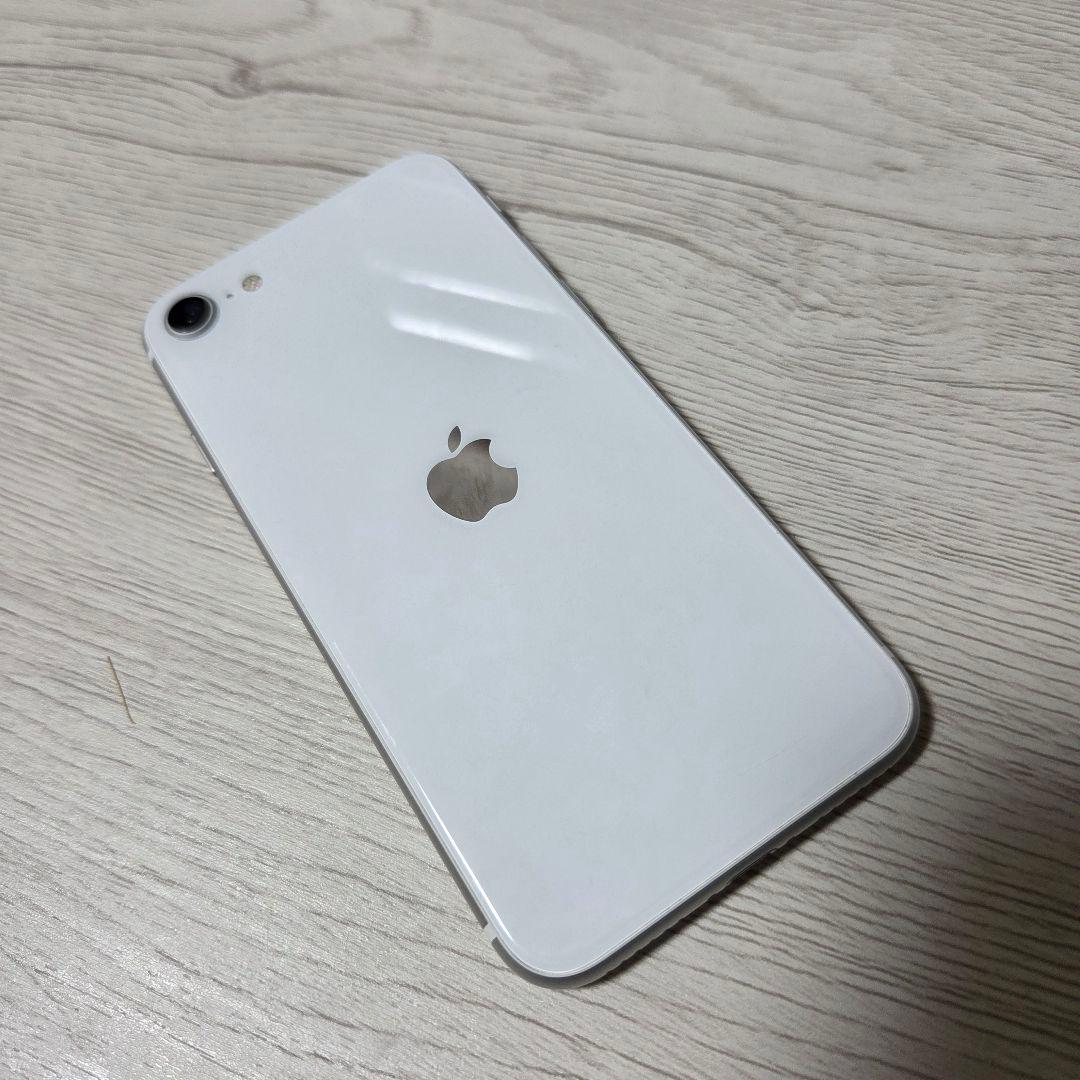 Apple iPhoneSE ホワイト 本体