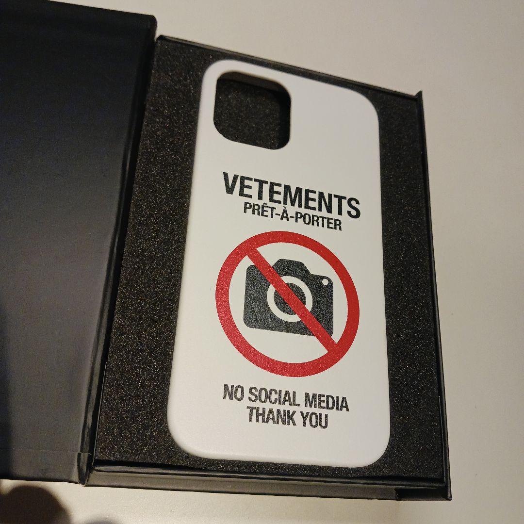 VETEMENTS for iPhone (未装着)
