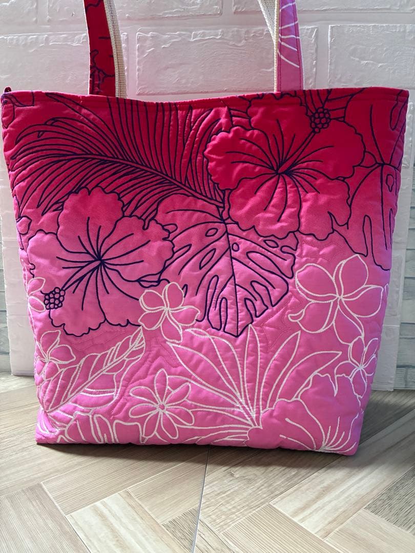 ハワイアンミシンキルトトートバッグ　ハンドメイド